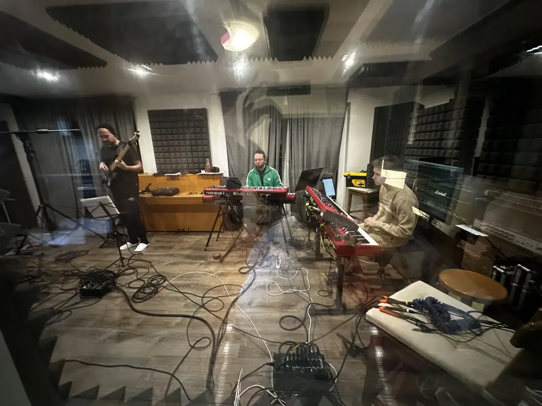 Živé nahrávání celé kapely ve Stable Records