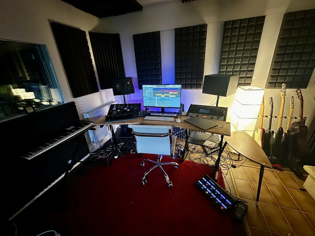 Řežie Stable Records studio — Logic Pro a špičkové vybavení